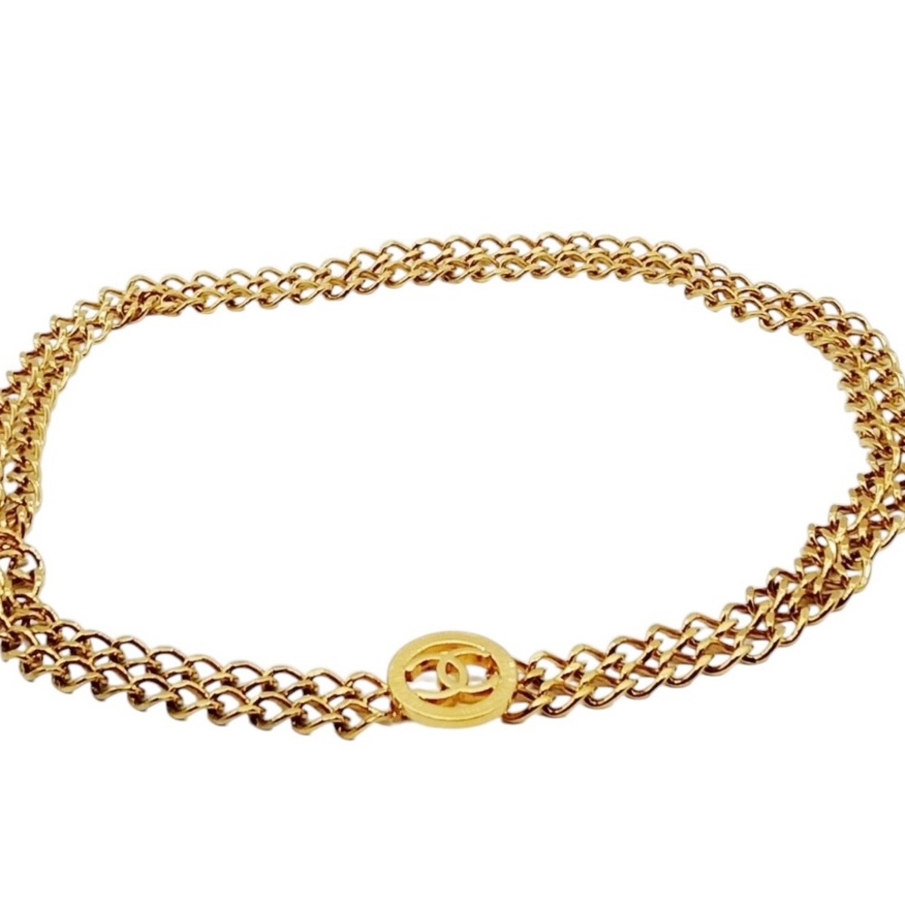✨🛍️ Chanel Gold CC Medallion Chain Belt - Picture 2 of 4
